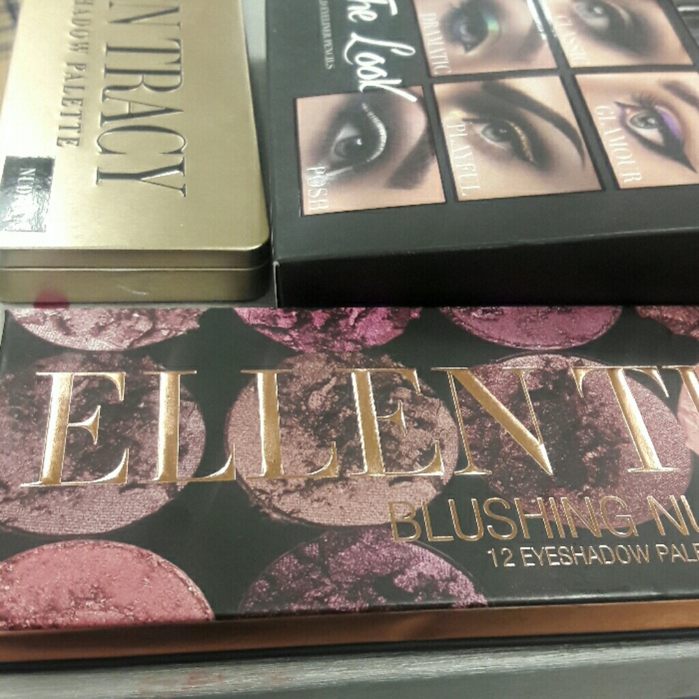 Ellen Tracy Blushing Nudes Eyeshadow Palette